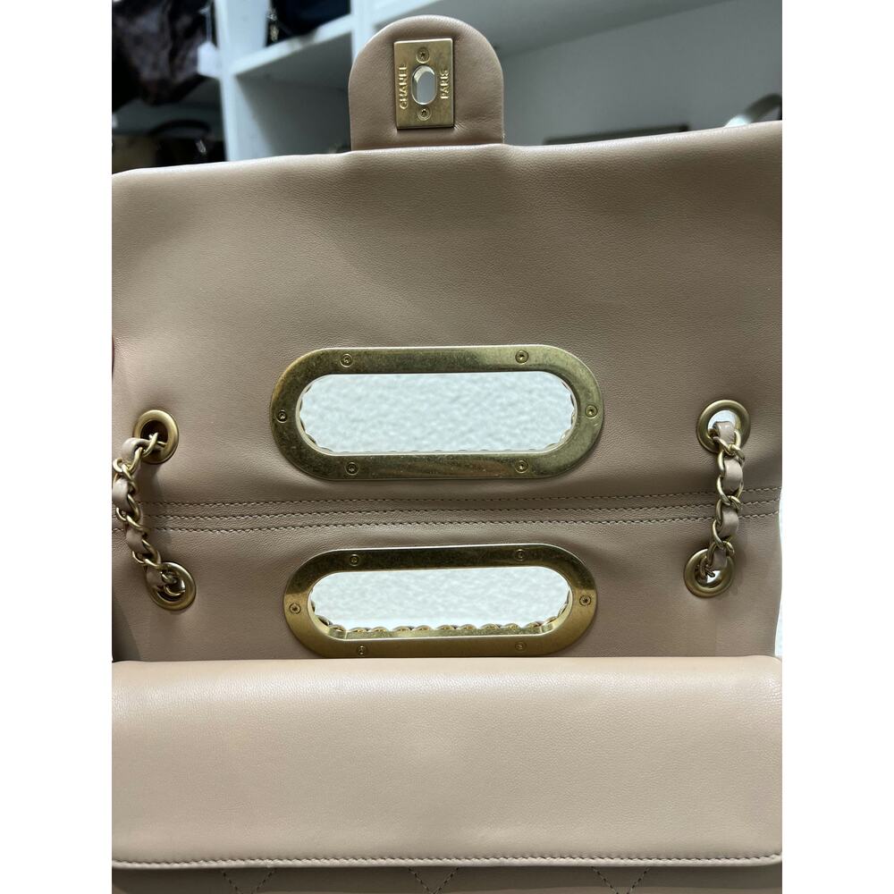 Chanel Beige Quilted Leather Chain Flap Bag - Picture 3 of 8